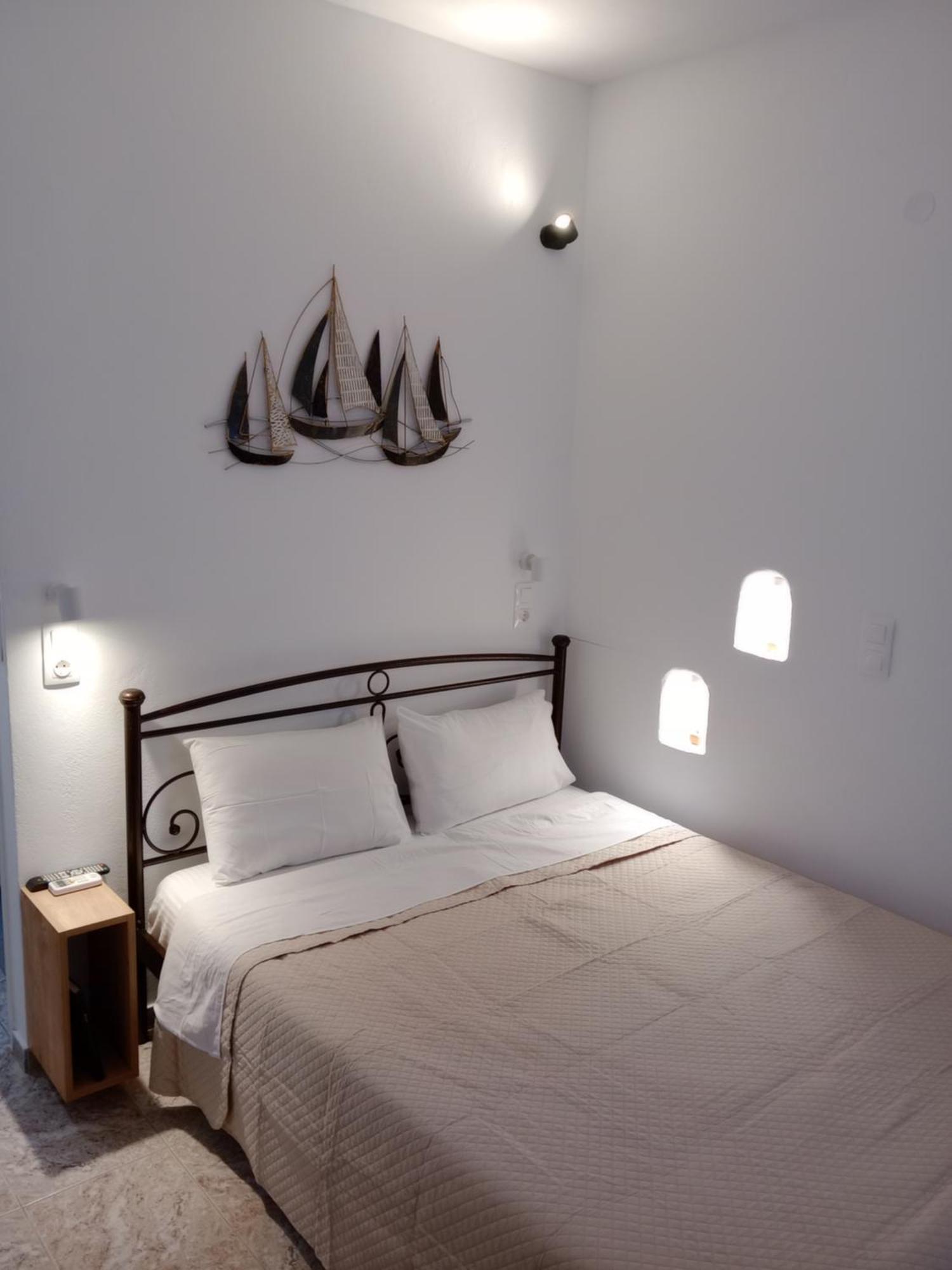 Meltemi Rooms And Studios Anafi Exterior foto